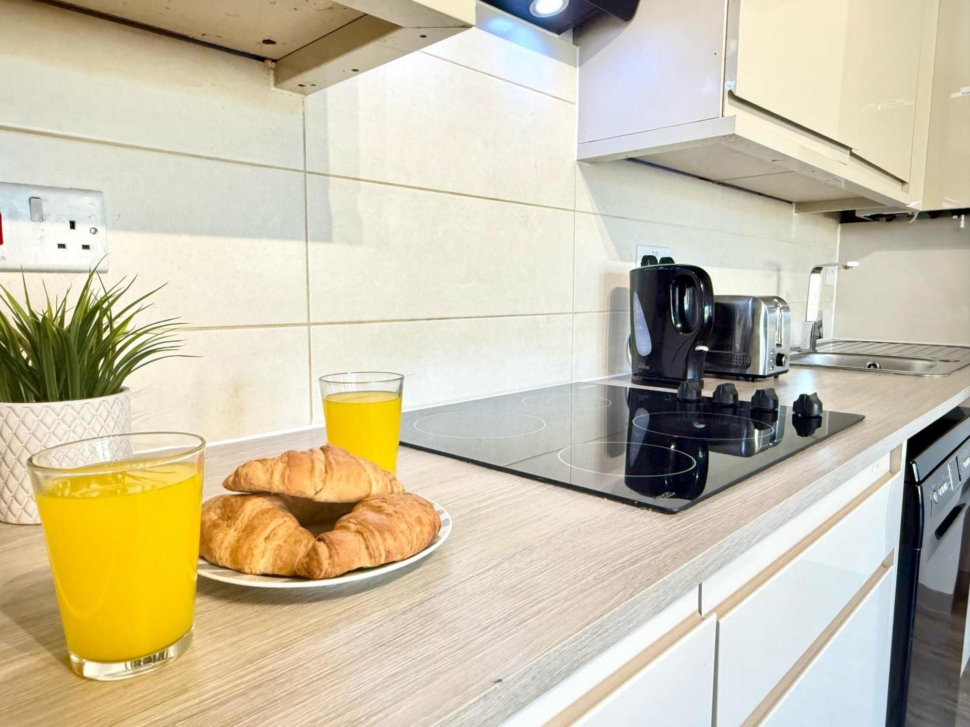 Horizon House, Stunning 2-Bedroom Flat 1, Parking, Netflix, オックスフォード エクステリア 写真
